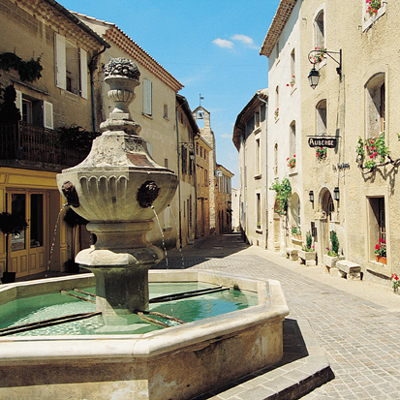 Venasque , Place de la fontaine