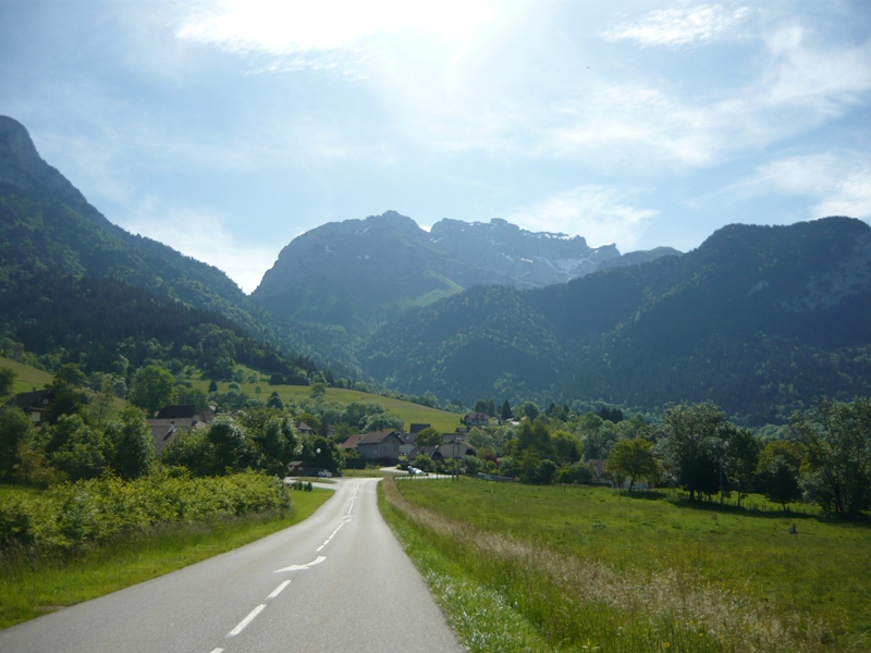 La Tournette, ça donne envie de monter là haut même s'il faudra laisser le vélo