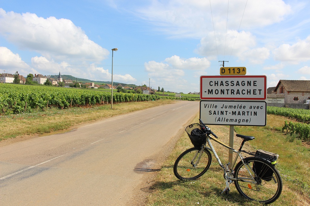 Chassagne-Montrachet, se tire la bourre avec Puligny pour les vins blancs secs