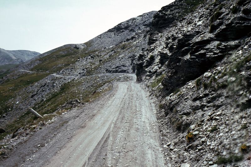 S425040A.jpg