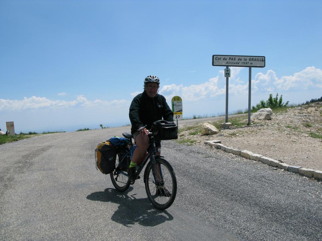Col du Pas de la Graille : déjà 200 mètres descendus depuis le sommet