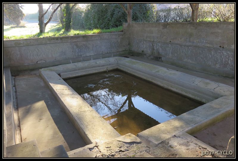 Fontaine de Manine