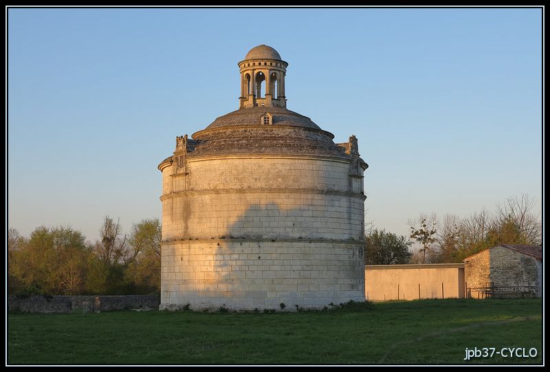 Le pigeonnier de Montierneuf