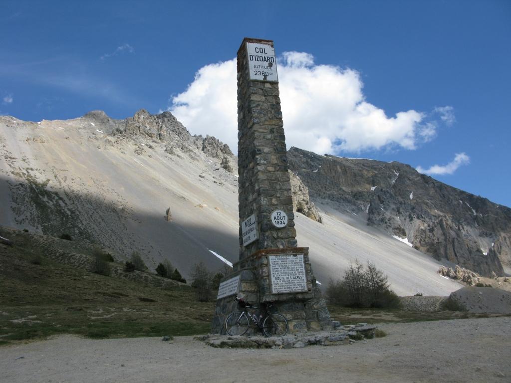 L'Obélisque du Col d'Izoard 2360 m