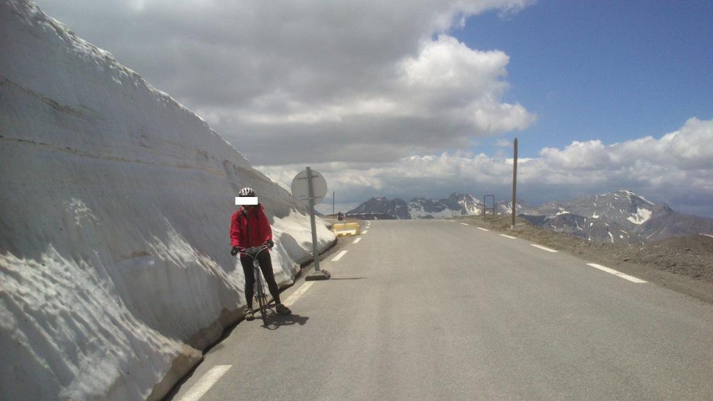 Arrivés au col