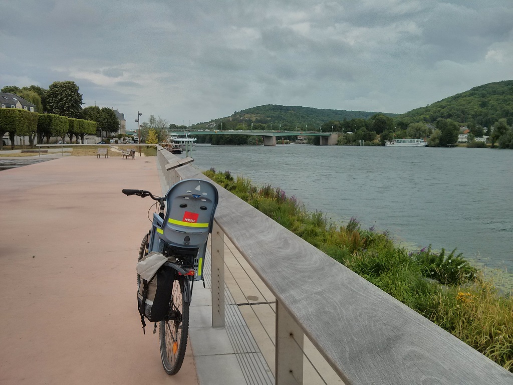 Sur les quais à Vernon
