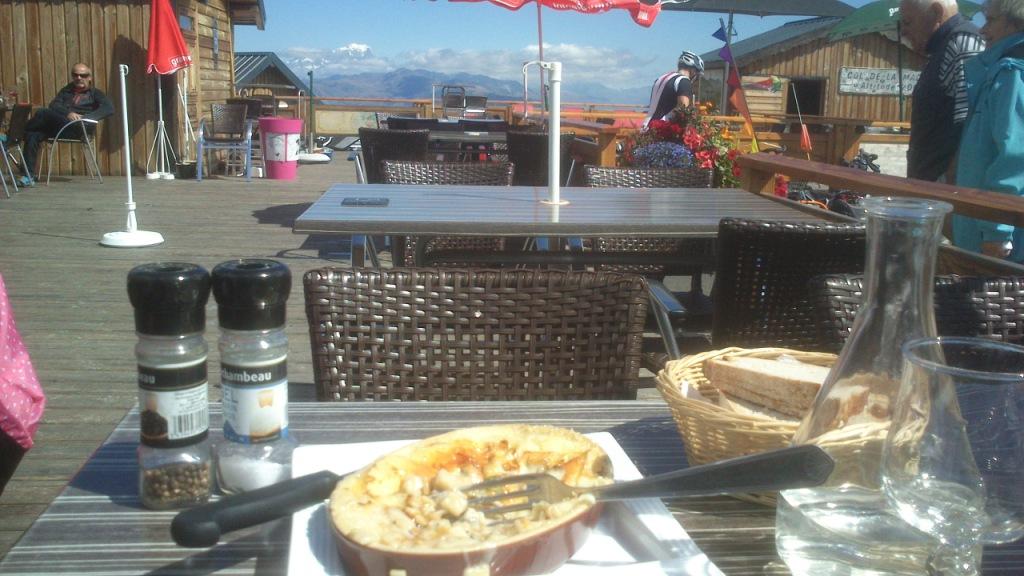 Crozyflette face au Mont-Blanc....