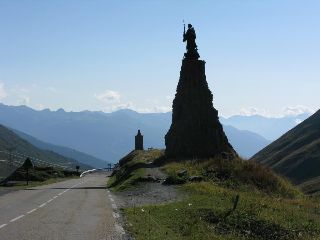 Cromlech du Petit St Bernard