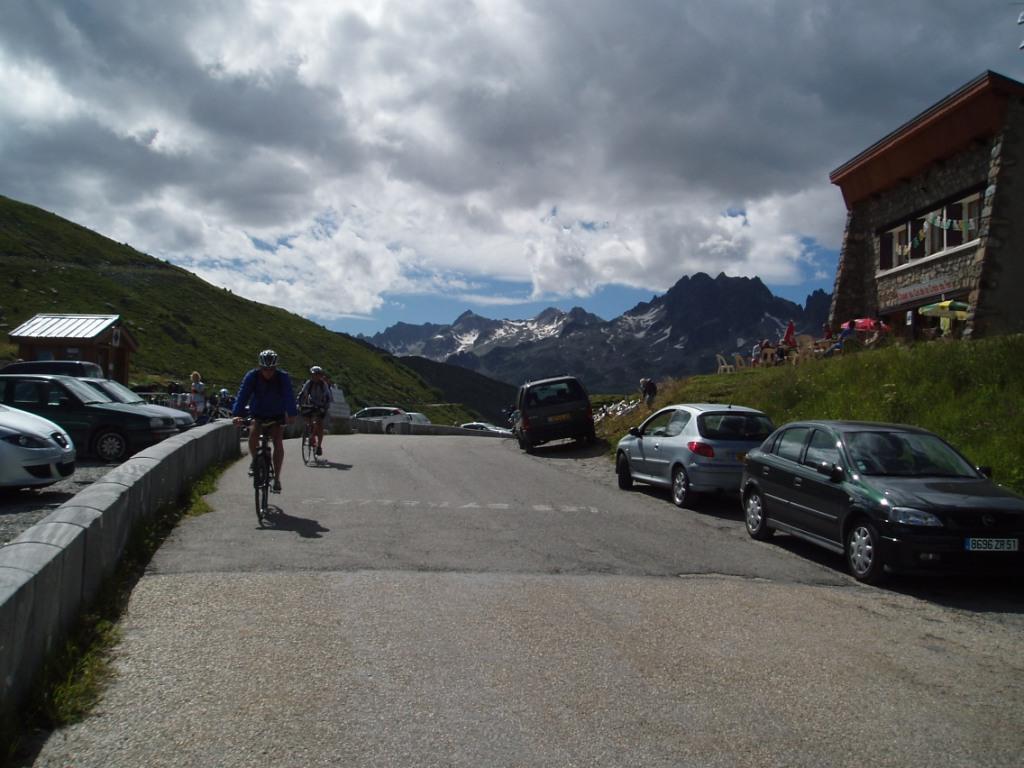 ciel gris à la Croix de fer...sans plus.....