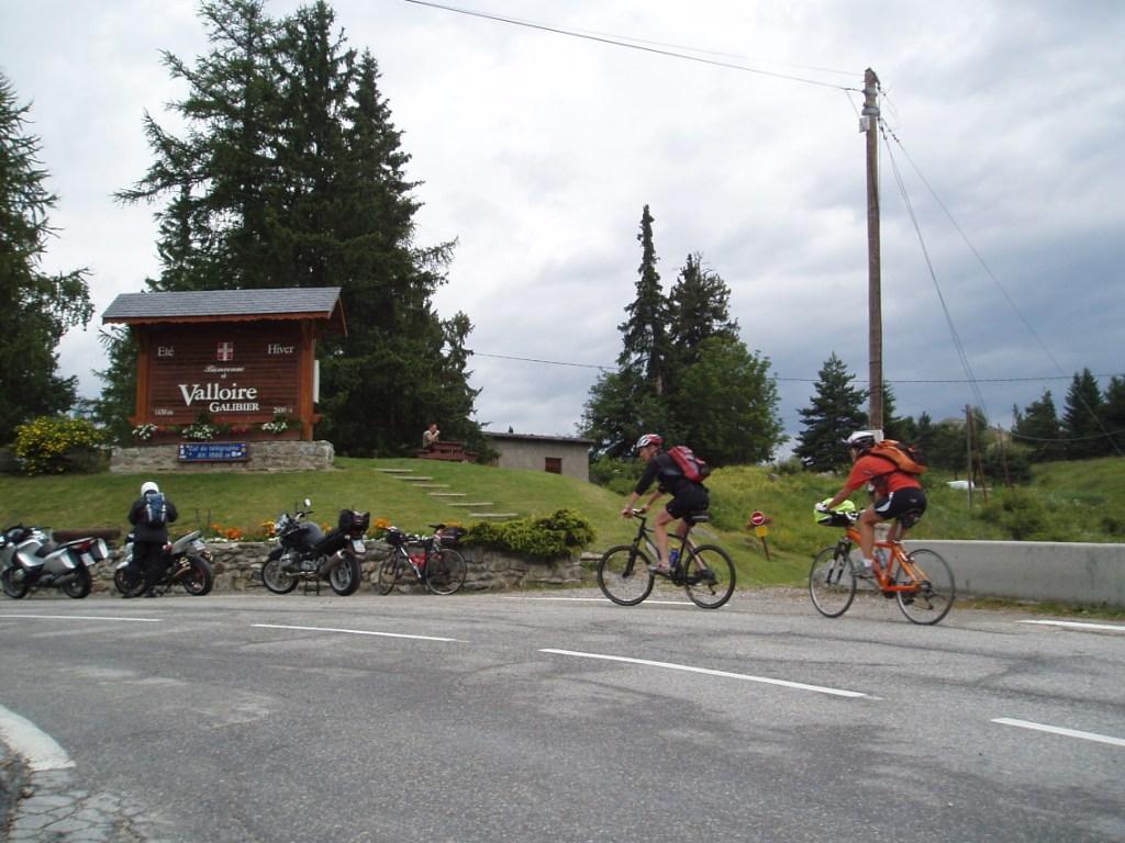 Regards rivés vers Valloire et le Galibier...