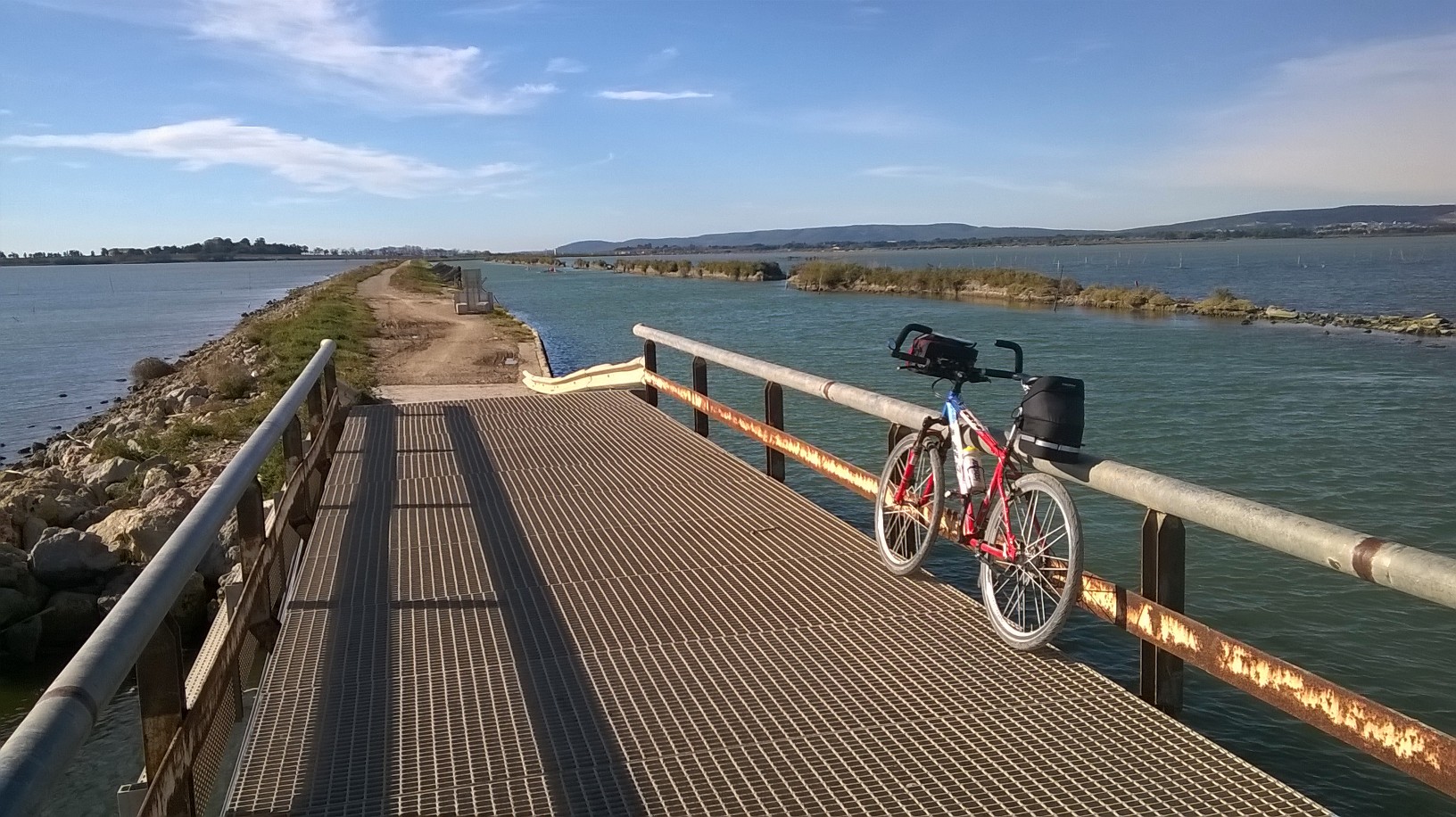 le canal de Sète au Rhône