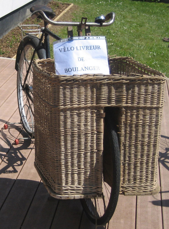 vélo livreur de boulanger  .JPG
