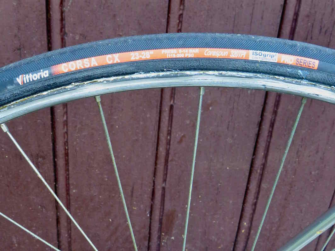 vittoria corsa.jpg