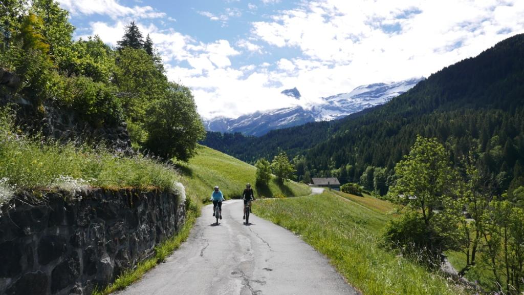 à l'assaut du col des Mosses