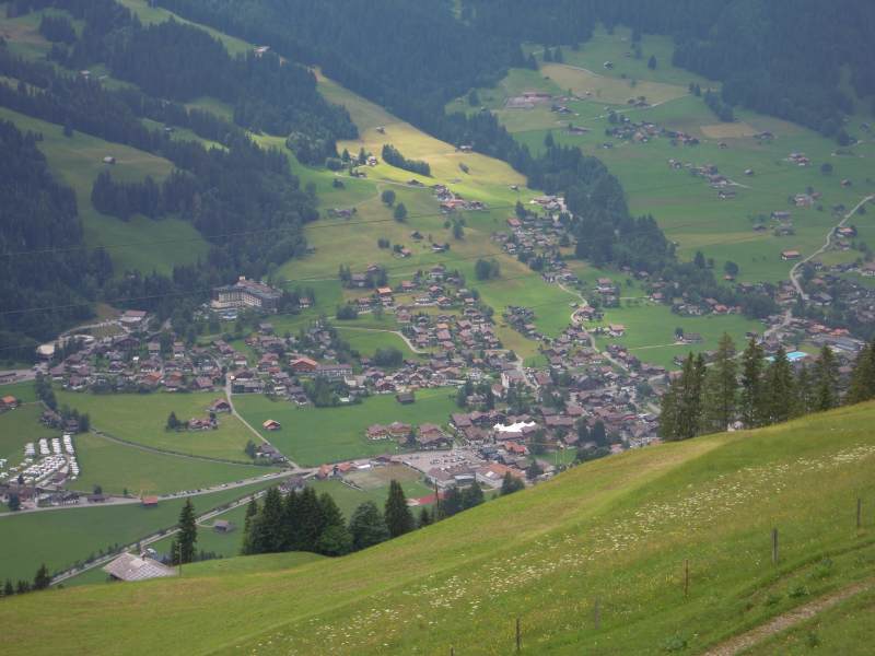 Lenk, 600 m plus bas