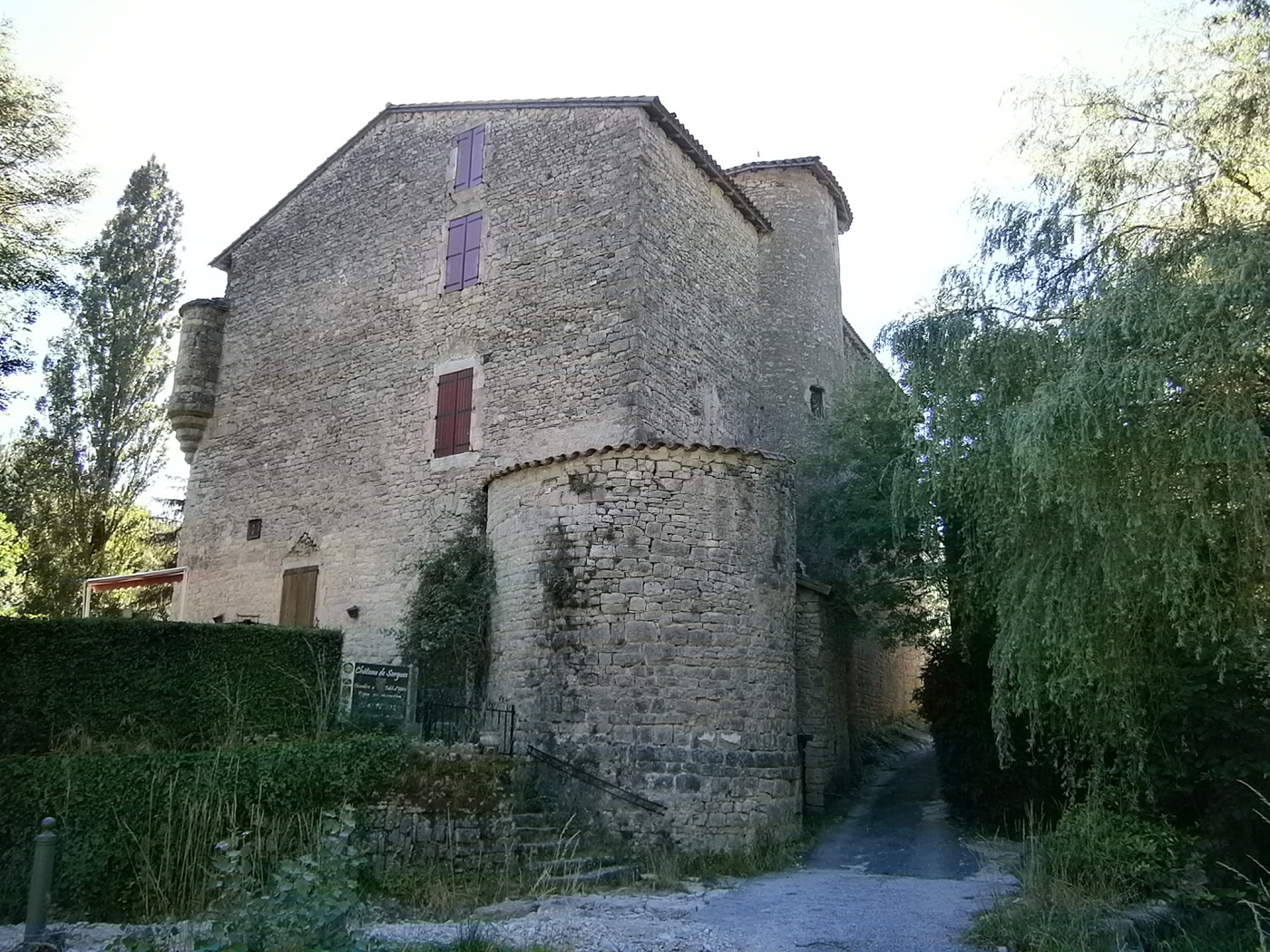 La source qui est une copie en plus petit de la source de son homonyme provencale