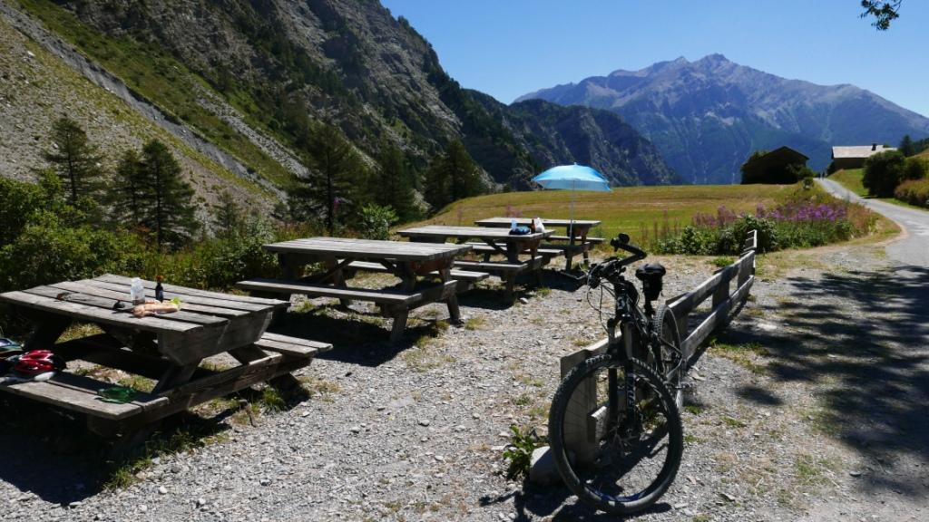 Casse-croûte. Non, le parasol n'est pas à moi !!