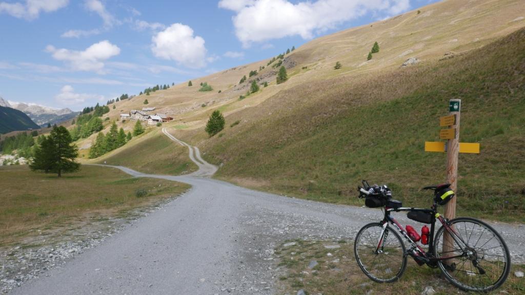 Terminus de la route du haut-Cristillan