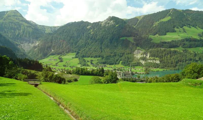 Dans la descente du Brünig : Lunggern