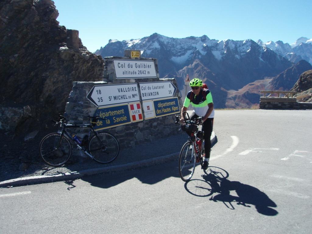 En tenue B'twin au Col du Galibier...par près de 0° !!