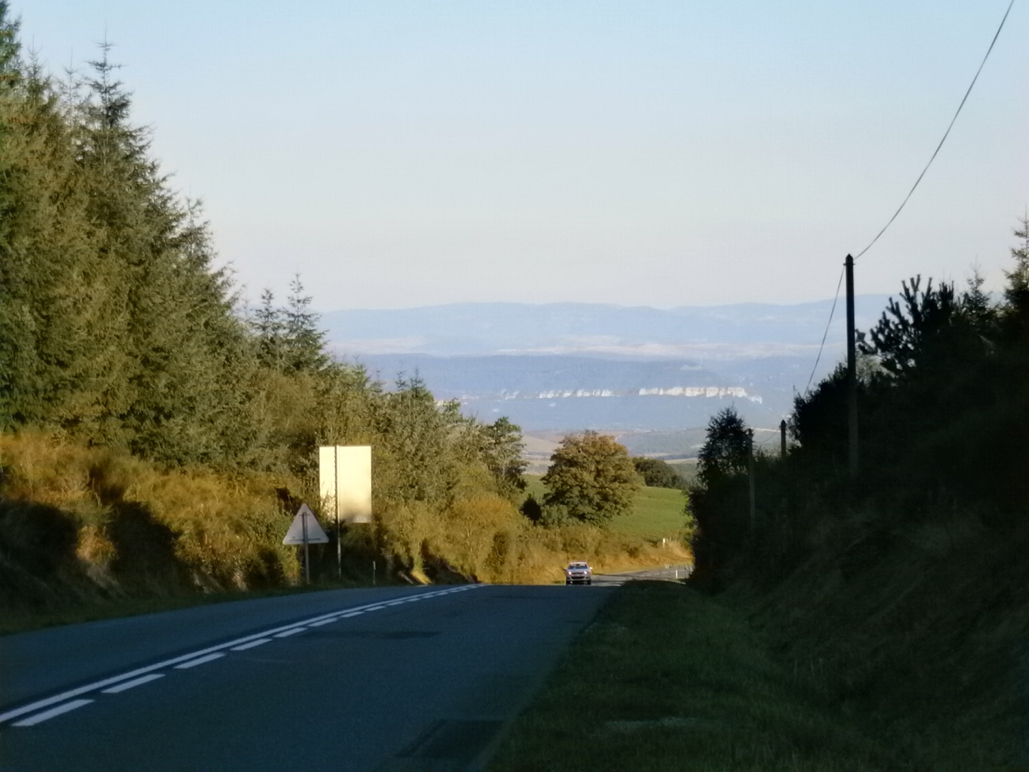 Vu sur le Causse du Larzac et Le Mont Aigoual au second plan.... Mmm l'an prochain