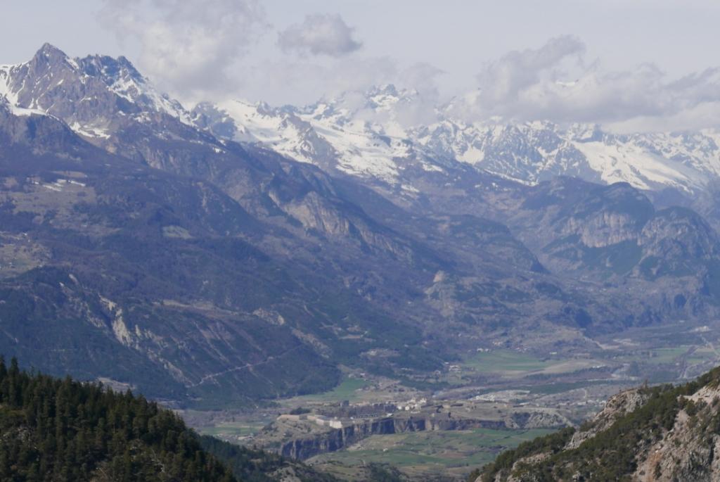 en bas : zoom sur le Fort de Montdauphin