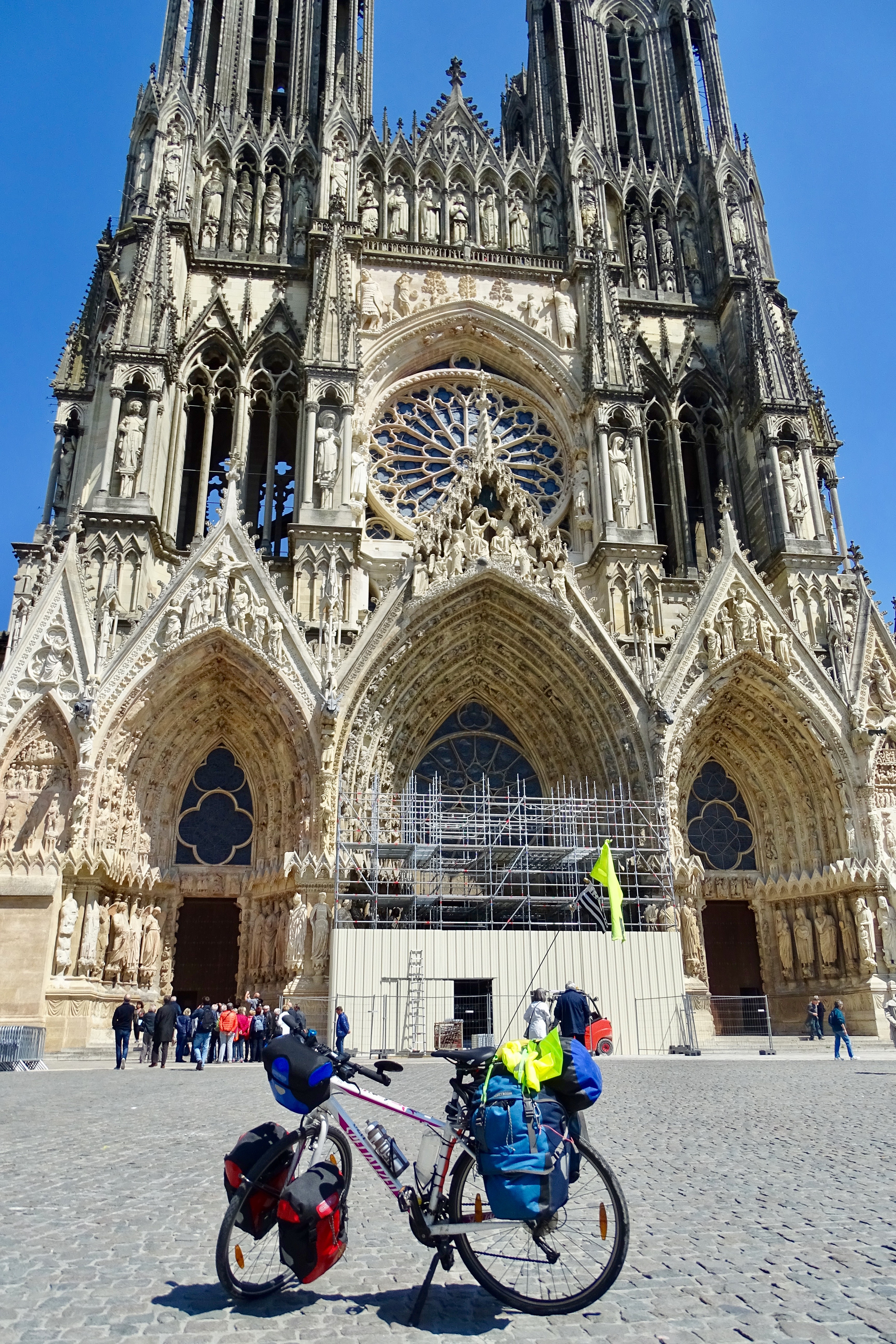 Tin tiiiin !!! Ça fait plaisir car vour cette cathédrale était un des buts de ce voyage