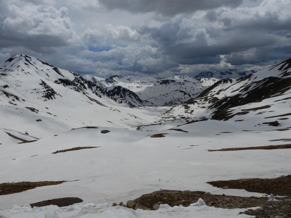 Vallon de la Moutière, encore tout enneigé