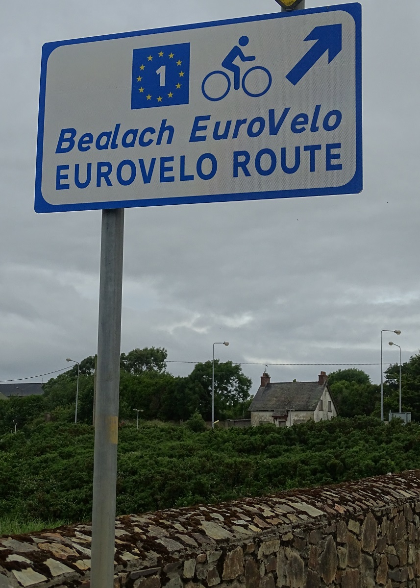 "Eurovélo 1" en gaélique