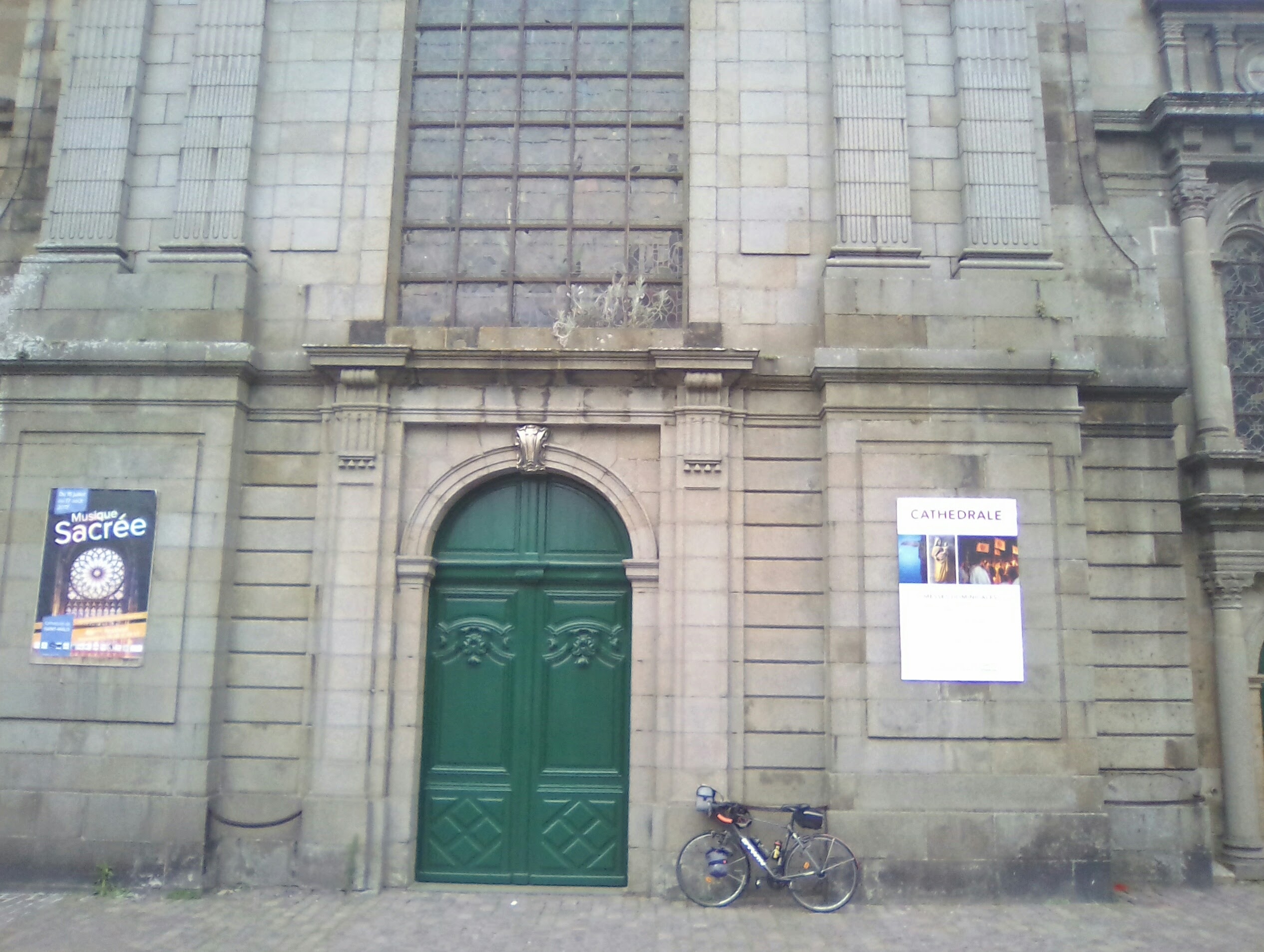 Arrivé à la cathédrale de Saint Malo avant 20h45