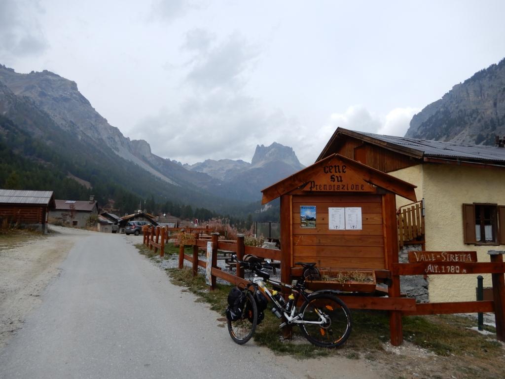 Terminus route de Valle Stretta