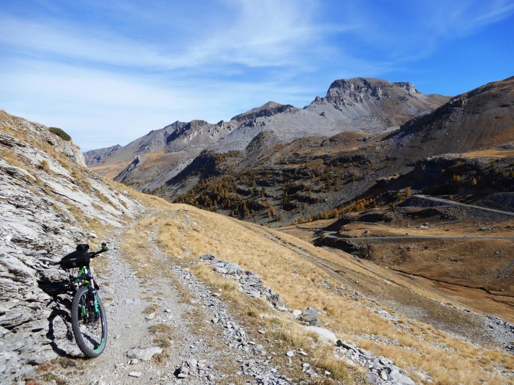 On quitte la route de la Bonette